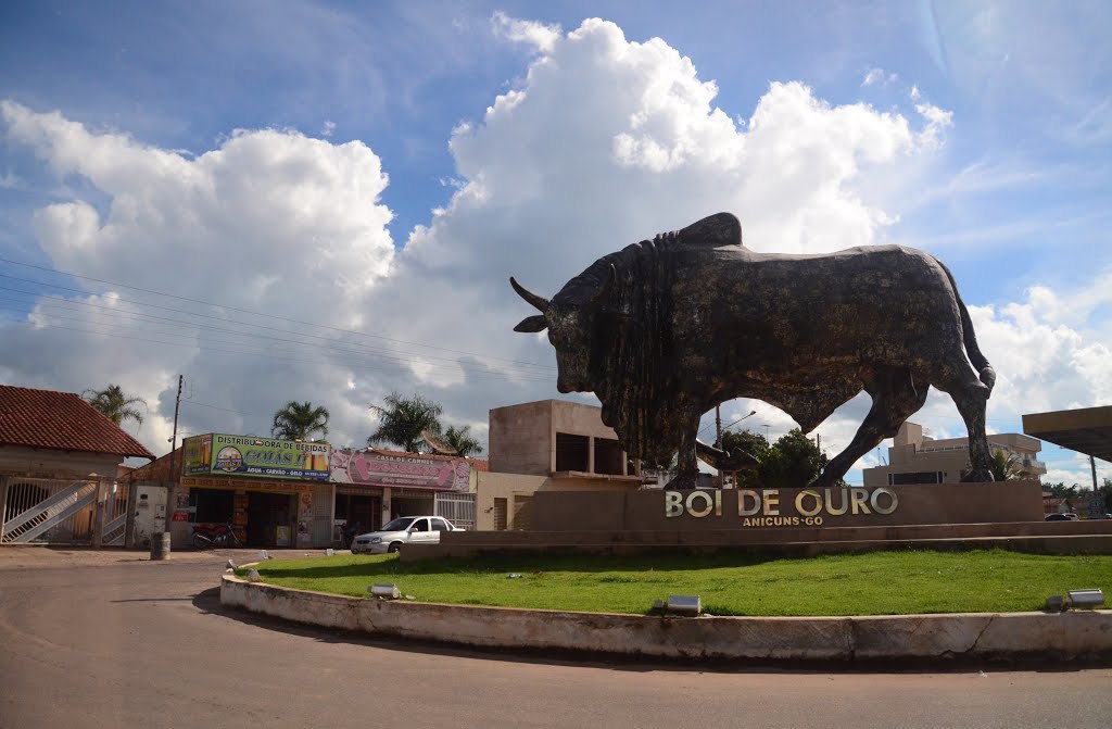 Monumento na entrada da cidade