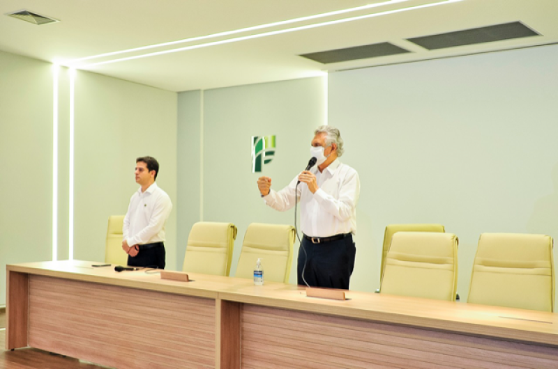 Governador Ronaldo Caiado durante coletiva em Goiás (Foto: Lucas Diener)