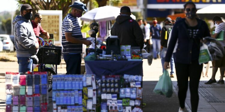 Comércio de rua em Brasília.