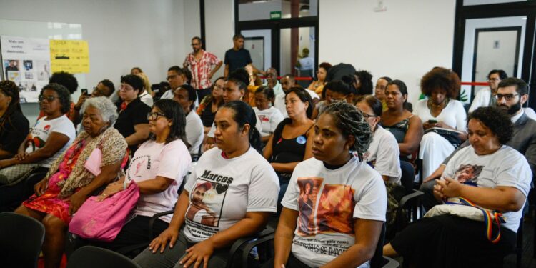 esperanca-de-justica-une-maes-de-vitimas-da-violencia-policial-no-rio