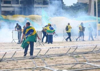 stf-inicia-julgamento-de-mais-15-reus-do-8-de-janeiro