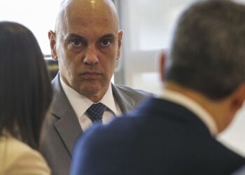 bolsonaro-volta-a-pedir-afastamento-de-moraes-de-inquerito-sobre-golpe