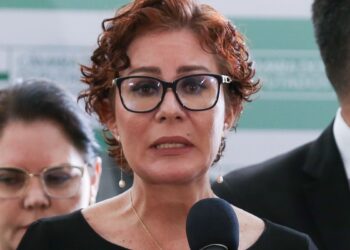 carla-zambelli-e-indiciada-pela-pf-por-invasao-de-site-do-cnj