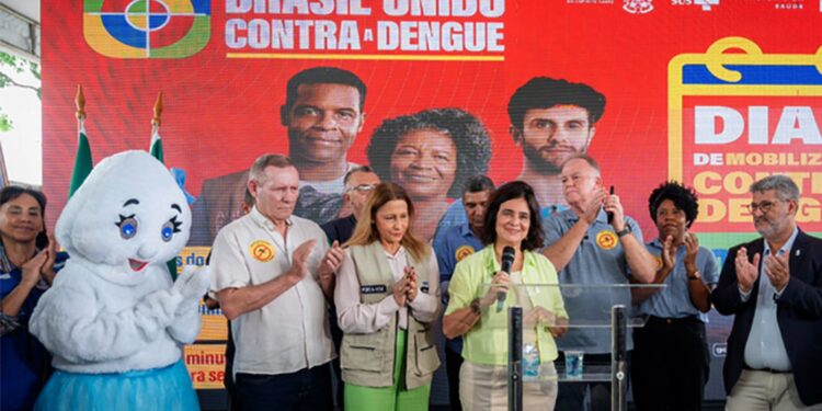 pais-nao-podem-desperdicar-chance-de-vacinar-contra-dengue,-diz-nisia