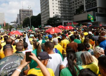 manifestacoes-de-direita-estao-cada-vez-mais-polarizadas,-diz-estudo