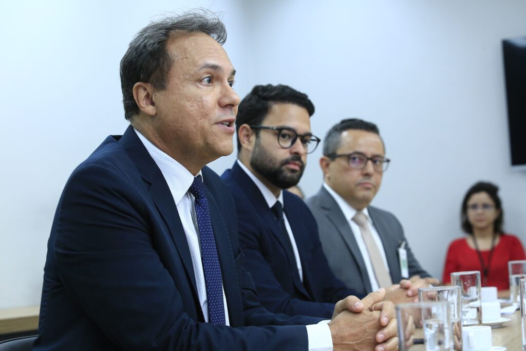 acordo-firmado-pela-equatorial-com-mp-e-procon-encerra-processos-sobre-contas-faturadas-por-media-pela-celg-em-janeiro-de-2015