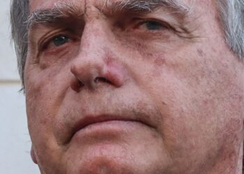 bolsonaro-deu-a-ordem-para-fraudar-cartao-de-vacina,-diz-pf