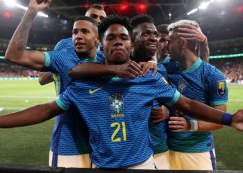 brasil-vence-inglaterra-por-1×0-na-estreia-de-dorival-junior